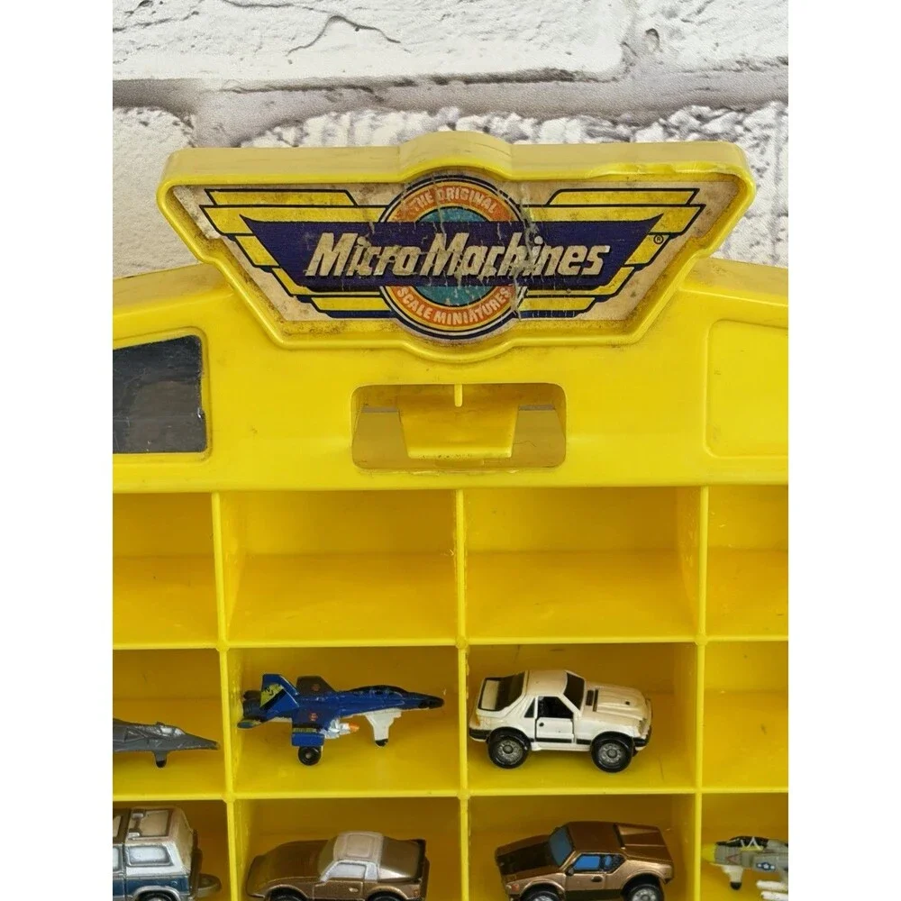 Vintage Micro Machines 1989 Yellow Carry Case Galoob + 11 Vehicles Cars/planes